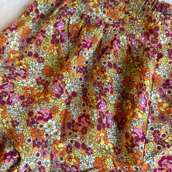 wild fable high-waisted pink and orange floral flutter shorts - Picture 3 of 7